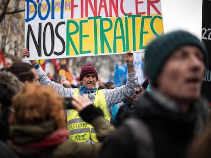 Protesta en París contra el proyecto de reforma de la jubilación de Macron.