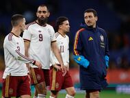 Los jugadores de la selección española a la finalización del partido amistoso que las selecciones nacionales de España y Egipto disputaron el pasado 31 de marzo.