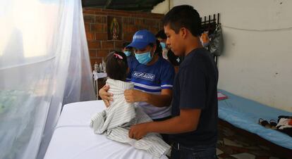 Unidad provisional de atención sanitaria en la casa parroquial de San Miguel, en Masaya.