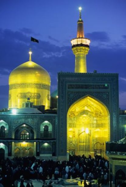 Entrada al mausoleo del imam Reza.