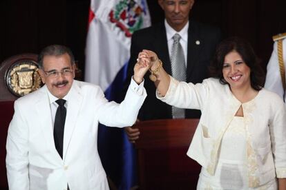 Danilo Medina, durante su toma de posesi&oacute;n del cargo de presidente de Rep&uacute;blica Dominicana, junto a Margarita Cede&ntilde;o, nueva vicepresidenta del pa&iacute;s.