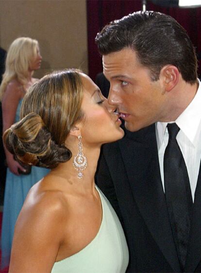 Ben Affleck y Jennifer López cuando eran novios, en 2003.