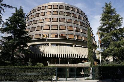 Vista general exterior del edificio del Tribunal Constitucional. EFE/Archivo