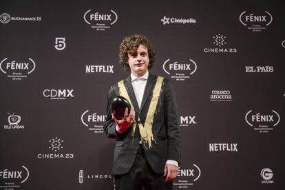 El actor Lorenzo Ferro ganador del premio en la categoría Actuación Masculina por la película 'El Ángel'.