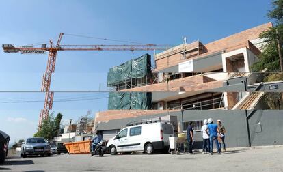 La casa de la pareja cuando estaba en construcción.