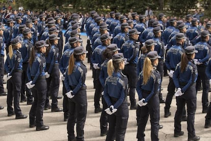 Policías municipales en formación durante un acto, en una imagen de archivo.