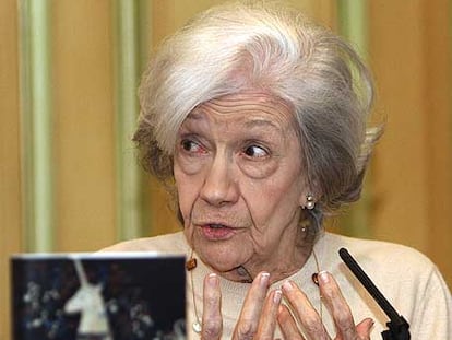Ana María Matute, en la presentación de <i>Paraíso inhabitado.</i>