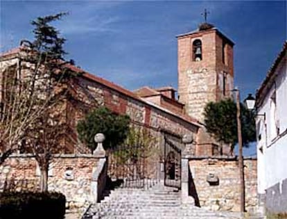 La iglesia de Santa Catalina, en Villamanta, después de su remodelación.