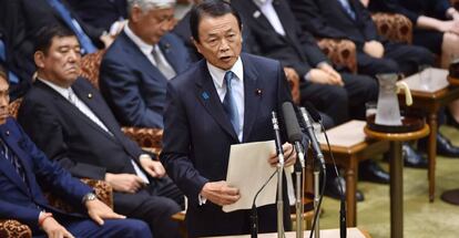 El ministro de Finanzas de Jap&oacute;n, Taro Aso, el pasado jueves en la C&aacute;mara Alta nipona.