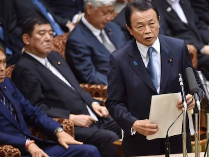 El ministro de Finanzas de Jap&oacute;n, Taro Aso, el pasado jueves en la C&aacute;mara Alta nipona.