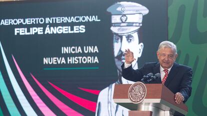 Andrés Manuel López Obrador en el AIFA