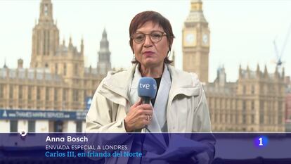 La periodista Anna Bosch durante una conexión en directo reciente para el Telediario de La 1.