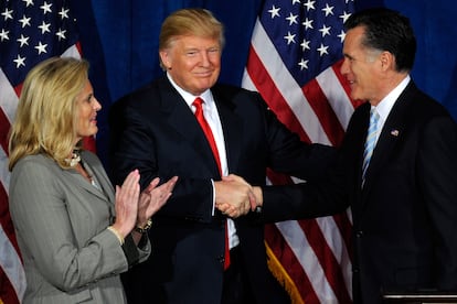 En 2012, Trump le dio su apoyo al candidato presidencial republicano Mitt Romney. "Mitt es duro, es inteligente, es listo, no va a permitir que a este pas le sigan ocurriendo cosas malas, declar.