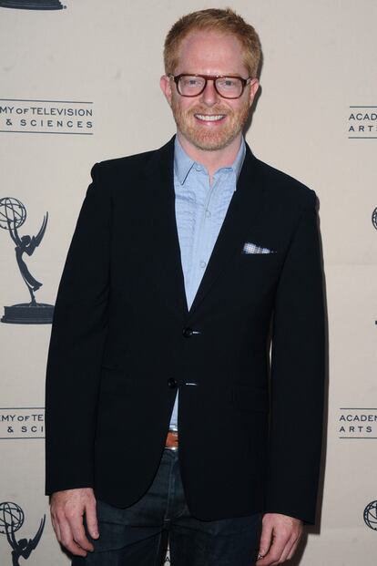 ¿Hay alguna categoría de comedia en la cual no estén los actores de Modern Family? En efecto, Jesse Tyler Ferguson también está nominado por su papel de Mitchell.