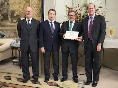 Ram&oacute;n Gil Casares, Javier Cremades, Juan Luis Cebri&aacute;n y John Wolf.