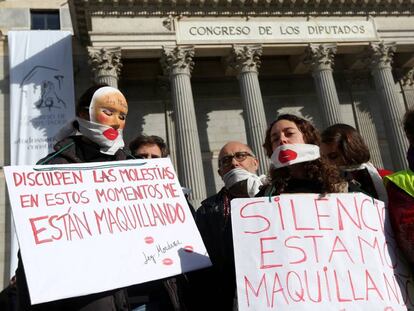 Protesta frente al Congreso de los Diputados contra la Ley de Seguridad Ciudadana.