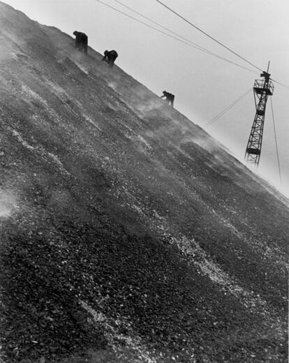 Buscadores de carbón en East Durham, 1937.