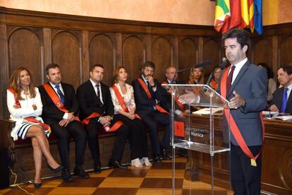 Luis Felipe, durante su toma de posesión como alcalde de Huesca, el pasado sábado.