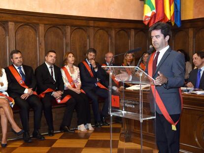 Luis Felipe, durante su toma de posesión como alcalde de Huesca, el pasado sábado.