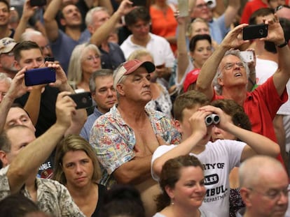 Seguidores de Trump em evento em Connecticut.