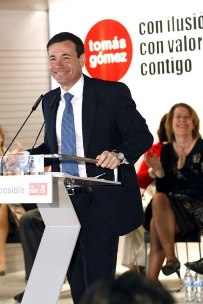 El secretario general del PSM-PSOE, Tomás Gómez, durante la presentación de su candidatura a la Presidencia de la Comunidad de Madrid, hoy en los Jardines de Cecilio Rodríguez.