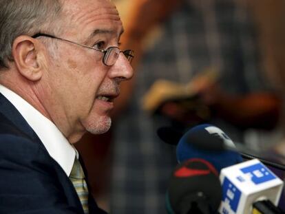 El PP rectifica y pide que Rato vaya ahora a explicar la crisis de Bankia