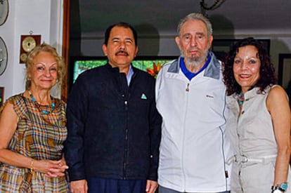 Dalia Soto del Valle, el presidente de Nicaragua, Daniel Ortega, Fidel Castro y Rosario Murillo.