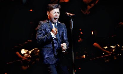Miguel Poveda, durante una actuación en Madrid.