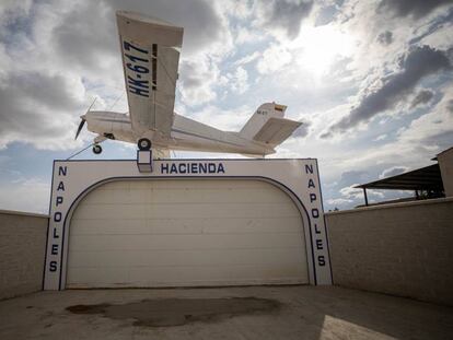 Avioneta y finca de El Nata en Santa Fe (Granada) que emula a Finca Nápoles del narcotraficante Pablo Escobar.
