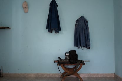 Interior de una casa en el poblado Nuevo Caracol en el municipio de General Heliodoro Castillo, Guerrero.