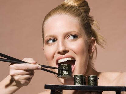 Por qué comer sushi puede ser bueno para tu salud (y tu cara)