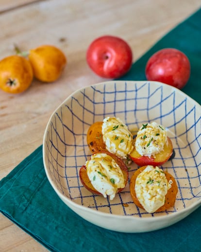 Nectarinas y albaricoques a la plancha con mascarpone y miel.