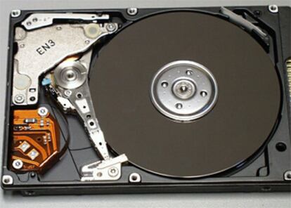 El nuevo portátil de IBM incorpora un sistema de protección que bloquea el disco duro en caso de impacto.