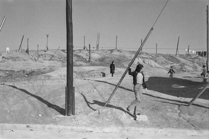 Foto de Enrique Sáenz de la exposición 'Donde la ciudad termina'