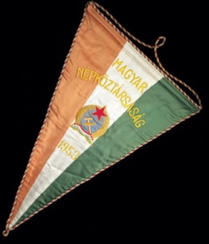 Banderín húngaro de aquel duelo de 1953.