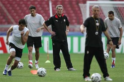 La selección de Túnez entrena ayer de la mano de Lemerre en Alemania.