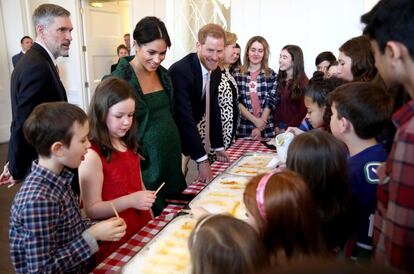 Una de las últimas apariciones de Meghan Markle con Enrique de Inglaterra antes de retirarse para descansar antes de dar a luz.