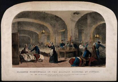 Litografía de Florence Nightingale en el hospital militar en la guerra de Crimea.