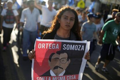 Una manifestante durante una protesta contra Daniel Ortega en Managua, en 2018.