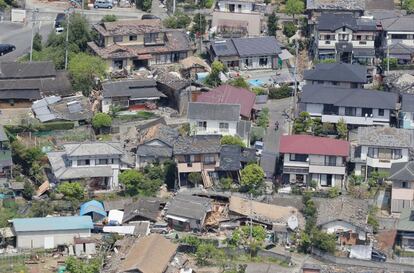 Vista aérea de una zona residencial en Mashiki (Japón), tras el terremoto, el 15 de abril de 2016.