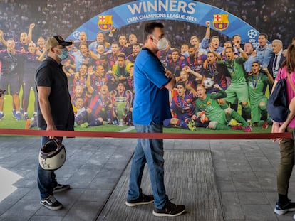 El Camp Nou, estadio del FC Barcelona, se ha convertido este jueves en un nuevo centro de vacunación masiva contra la covid.