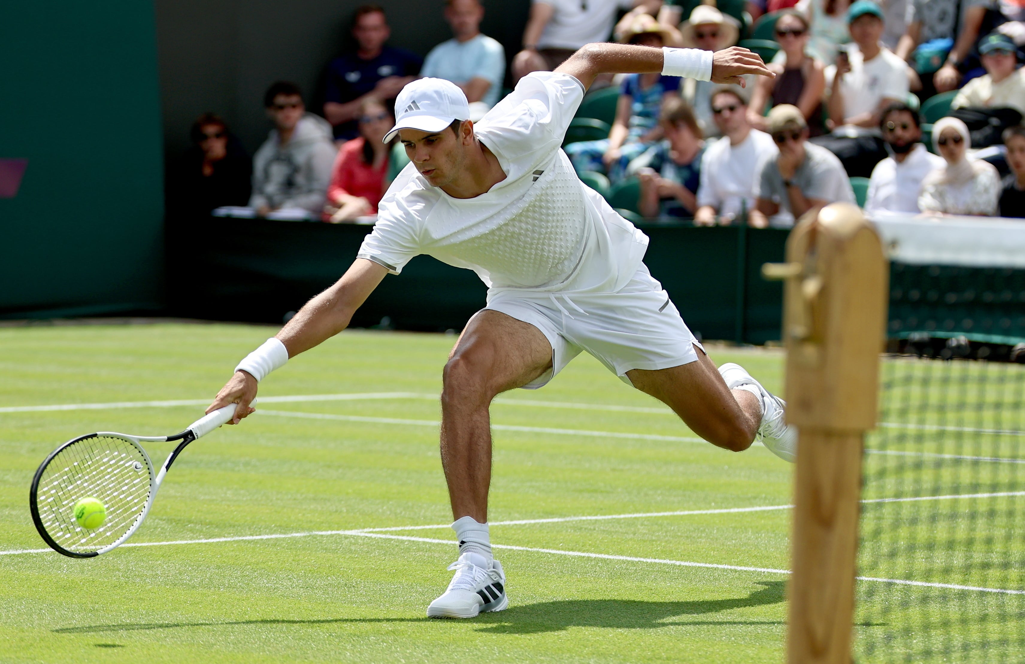 Rafa Jódar firma una convincente puesta de largo en Wimbledon