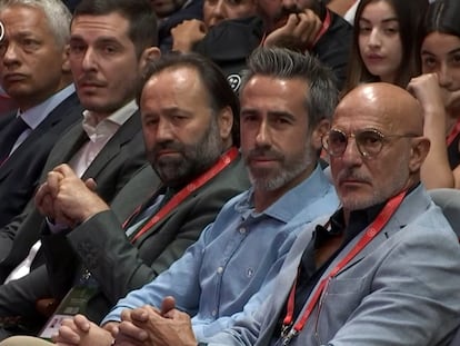 Jorge Vilda y Luis de la Fuente, durante la comparecencia de Luis Rubiales en la asamblea de la Federación Española de Fútbol.