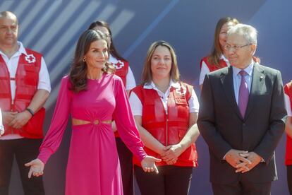 Doña Letizia ha reivindicado este martes, con motivo del acto conmemorativo del Día mundial de la Cruz Roja y de la Media Luna Roja que se ha celebrado en Valencia, el trabajo “acreditado y esforzado” de la organización humanitaria.