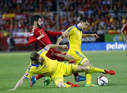 Isco, entre Kucher y Stepanenko