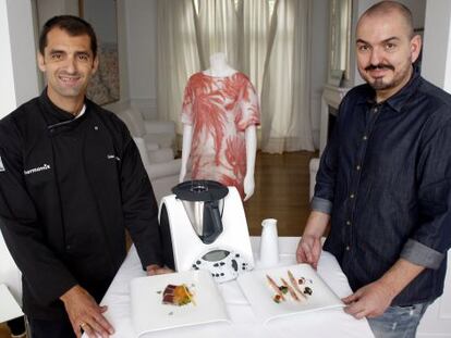 El cocinero Julio Fernández Quintero y el diseñador Juan Duyos, en su alianza de moda y gastronomía.