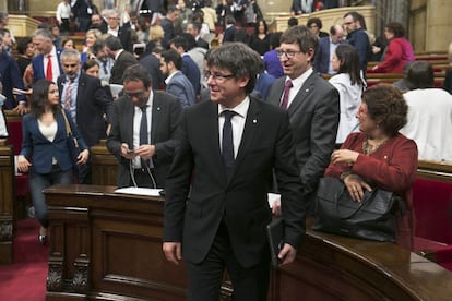Carles Puigdemont en el pleno del Parlament.
