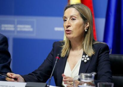 La ministra de Fomento, Ana Pastor.