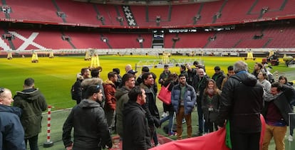 Alumnos del Johan Cruyff Institute en el  Study Trip a Ámsterdam, en la visita al Johan Cruijff Arena.