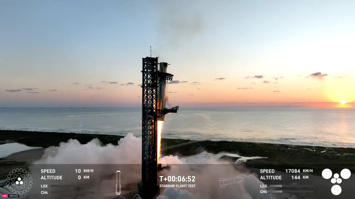 SpaceX logra capturar el propulsor de una Starship en su regreso a la